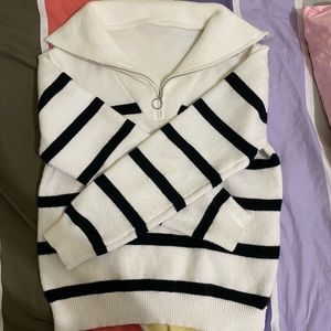 COPY - Thick warm fuzzy collar striped sweater